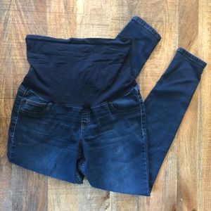 Fantastic maternity jeans with full panel